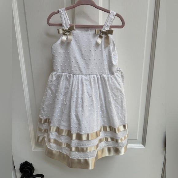 Bonnie Jean 3T Girls White and Gold Stripe Swiss Dot Formal Sleeveless Dress - Picture 1 of 6